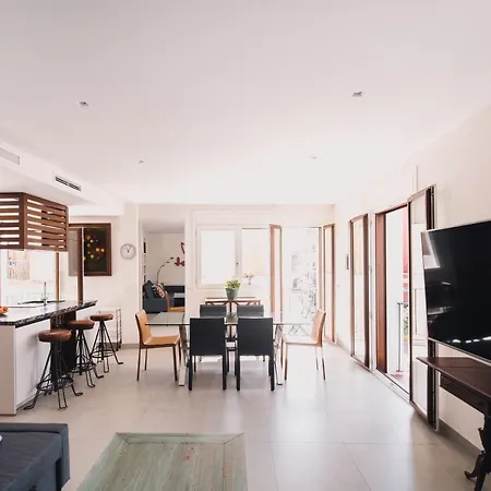 Eva Recommends San Lorenzo Apartment